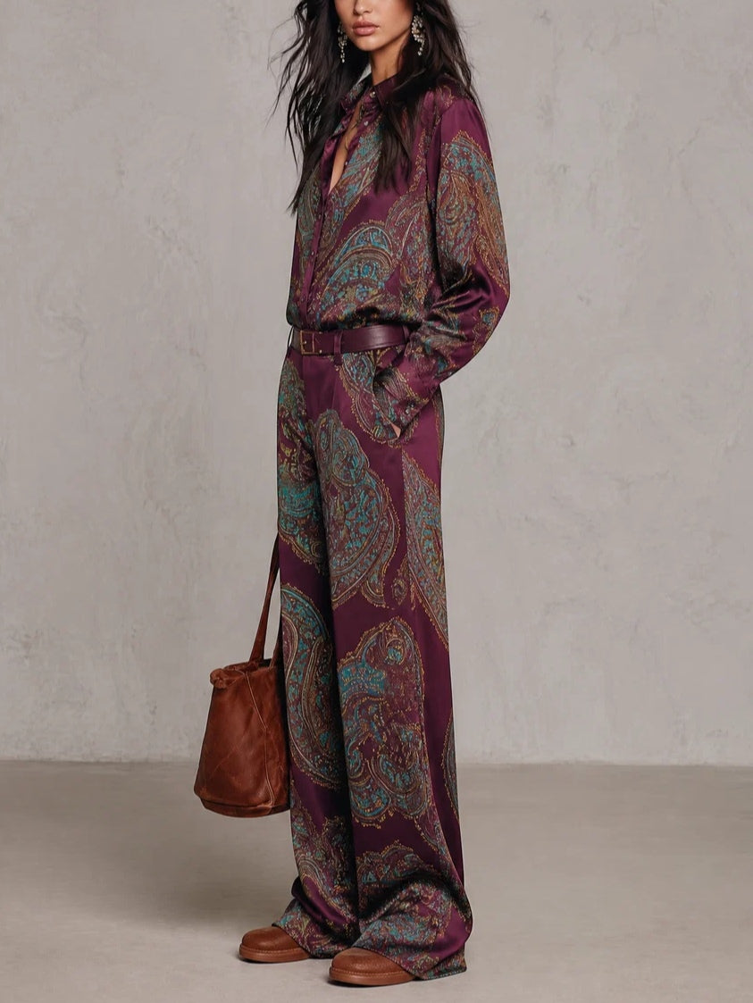 Ensemble satiné à imprimé cachemire bordeaux