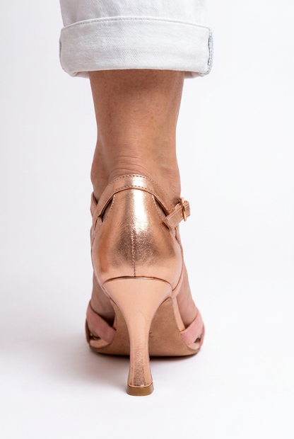 Danariah Signature Comfort Pumps